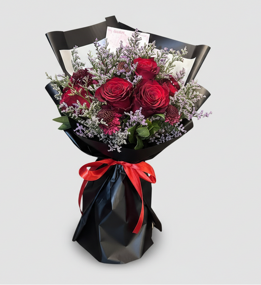 10支 紅玫瑰 ＋ 時令襯葉花束